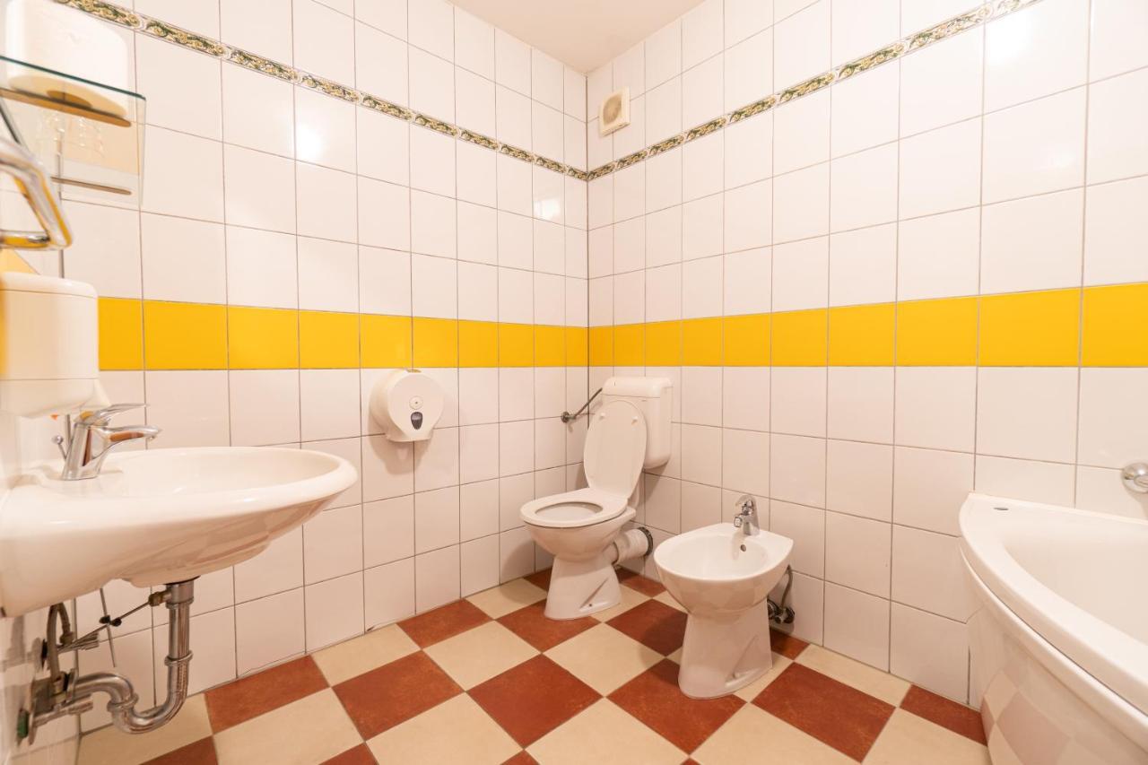 Hotel & Restaurant Babic Vranovaca Buitenkant foto