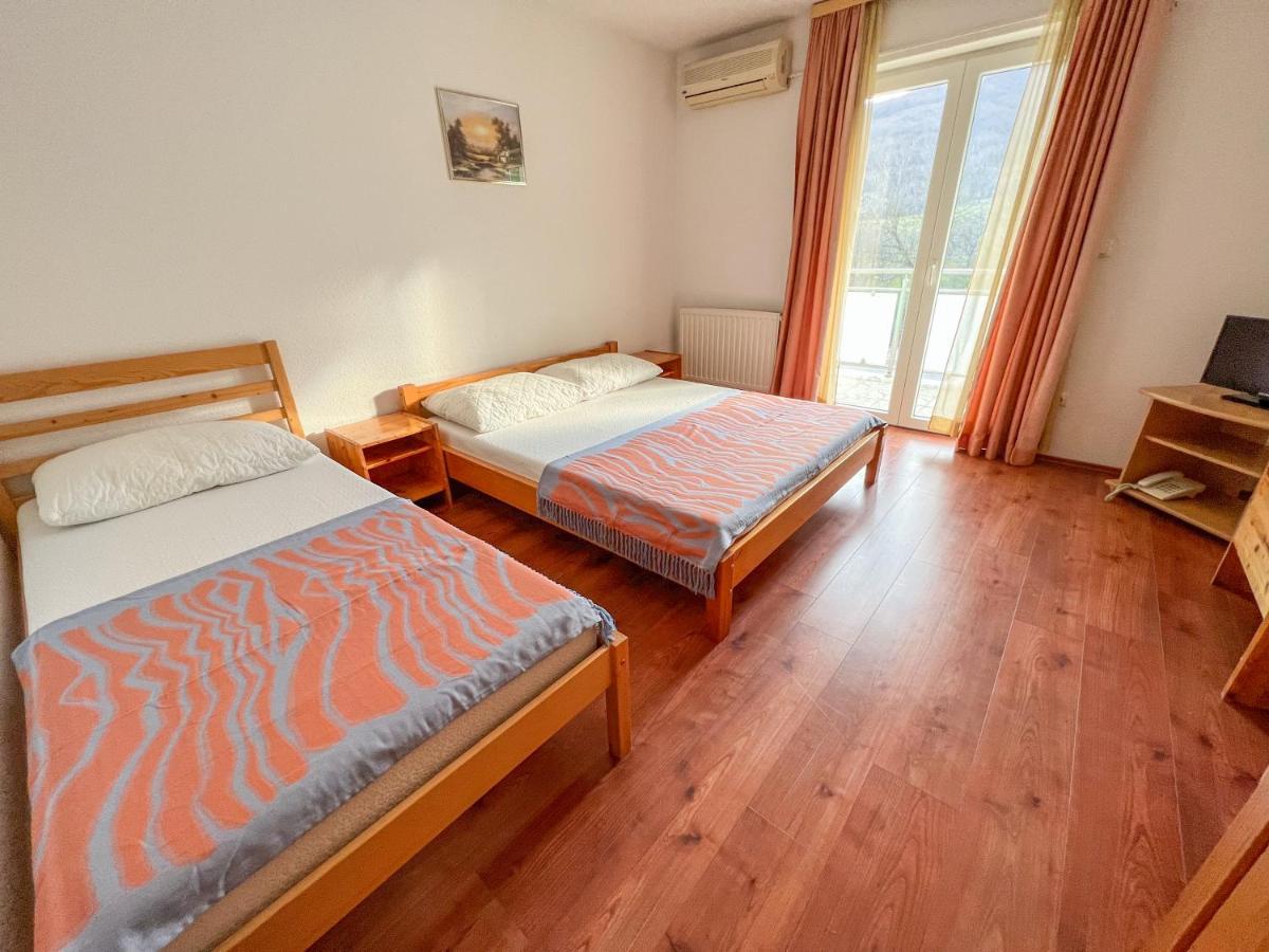 Hotel & Restaurant Babic Vranovaca Buitenkant foto