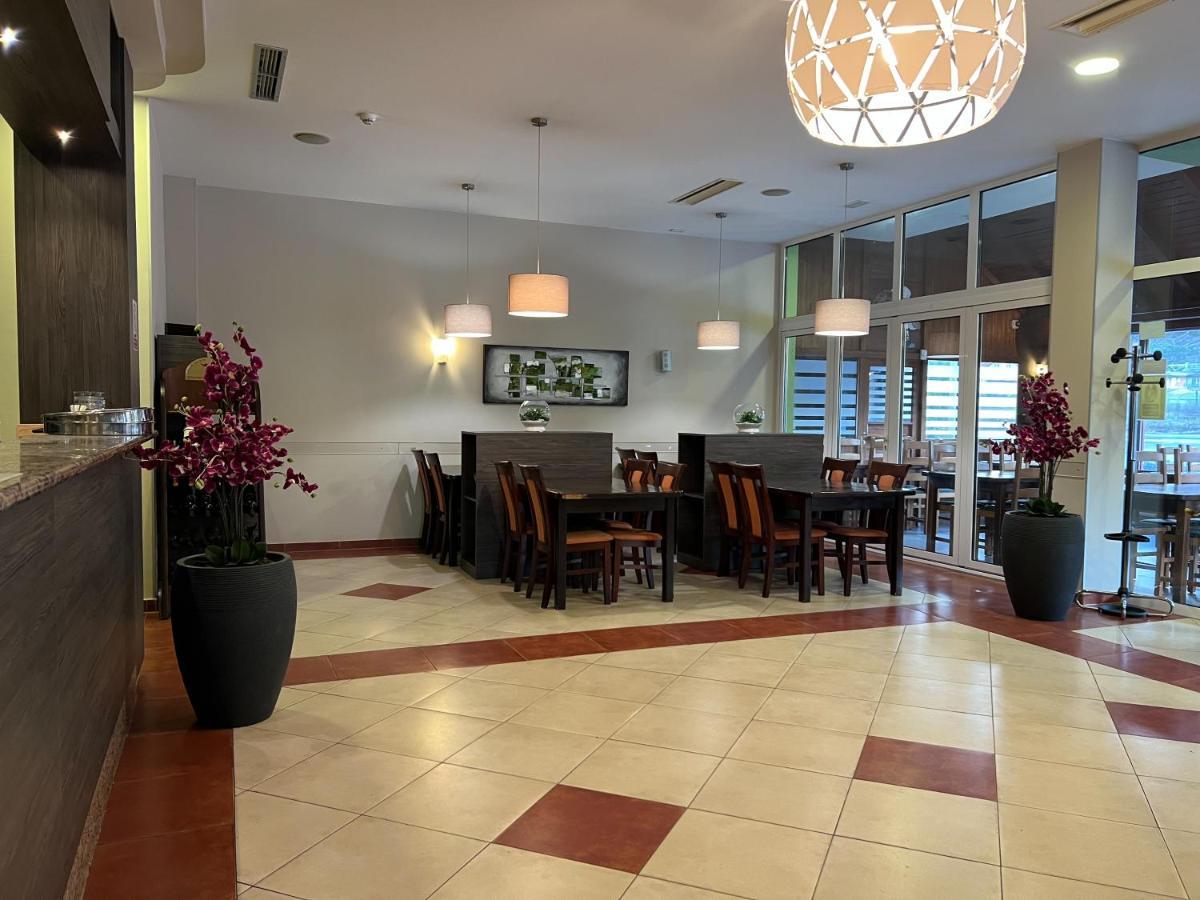 Hotel & Restaurant Babic Vranovaca Buitenkant foto