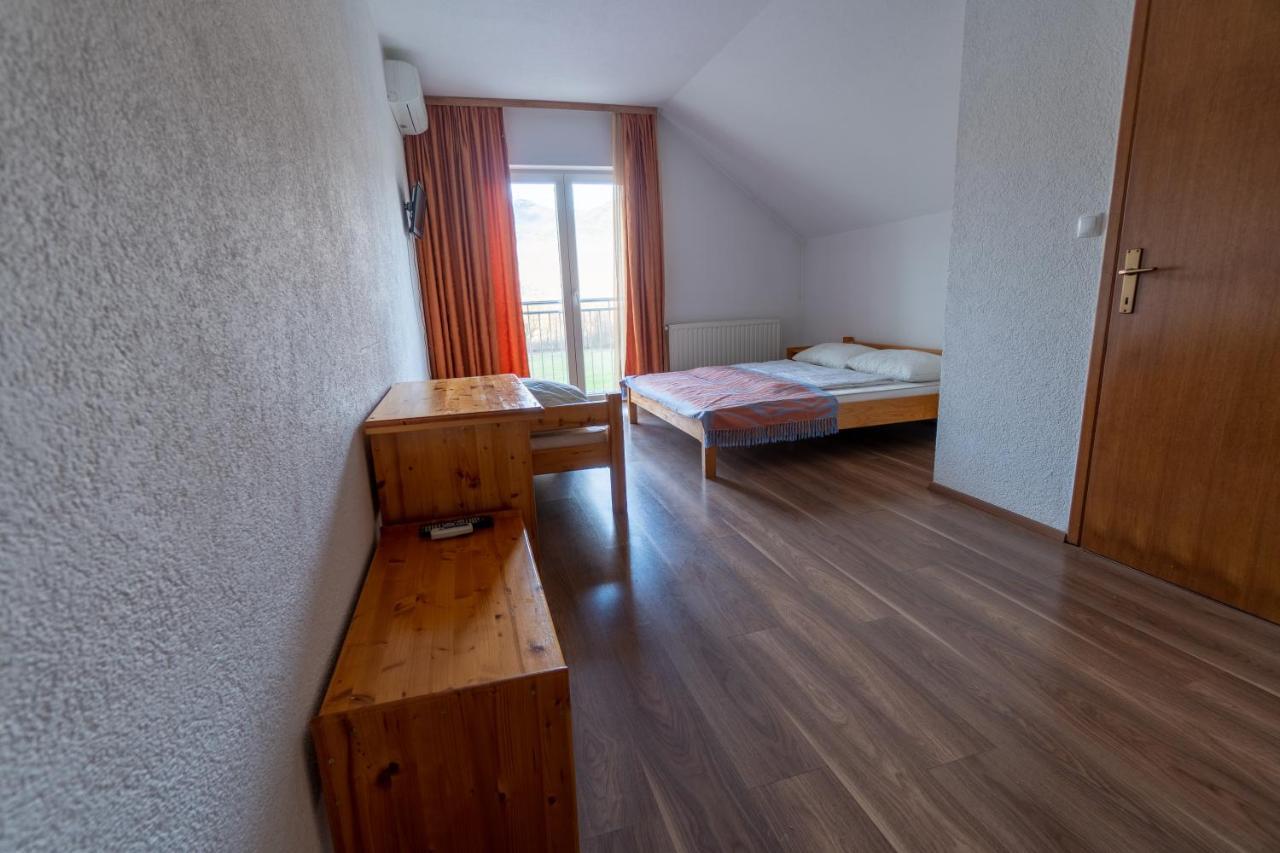Hotel & Restaurant Babic Vranovaca Buitenkant foto
