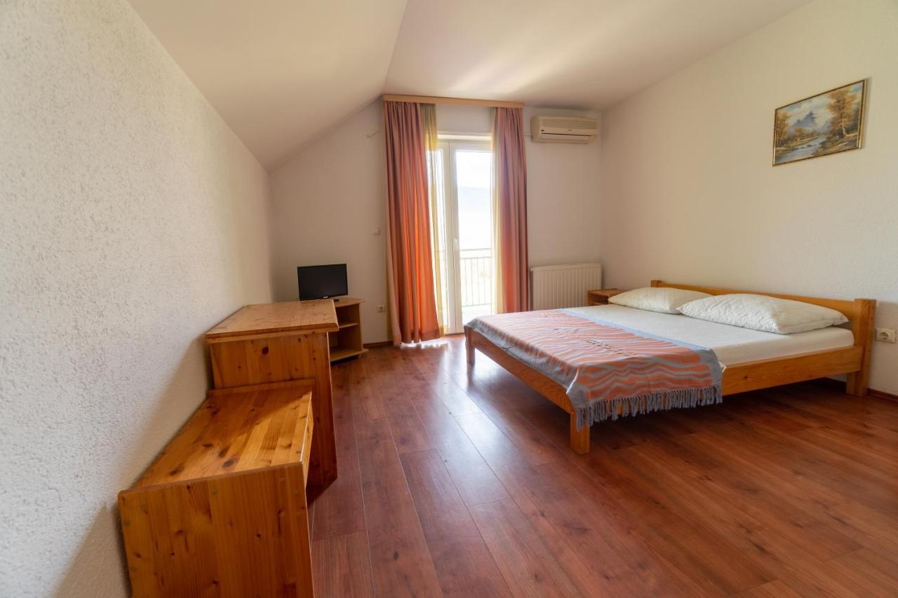 Hotel & Restaurant Babic Vranovaca Buitenkant foto