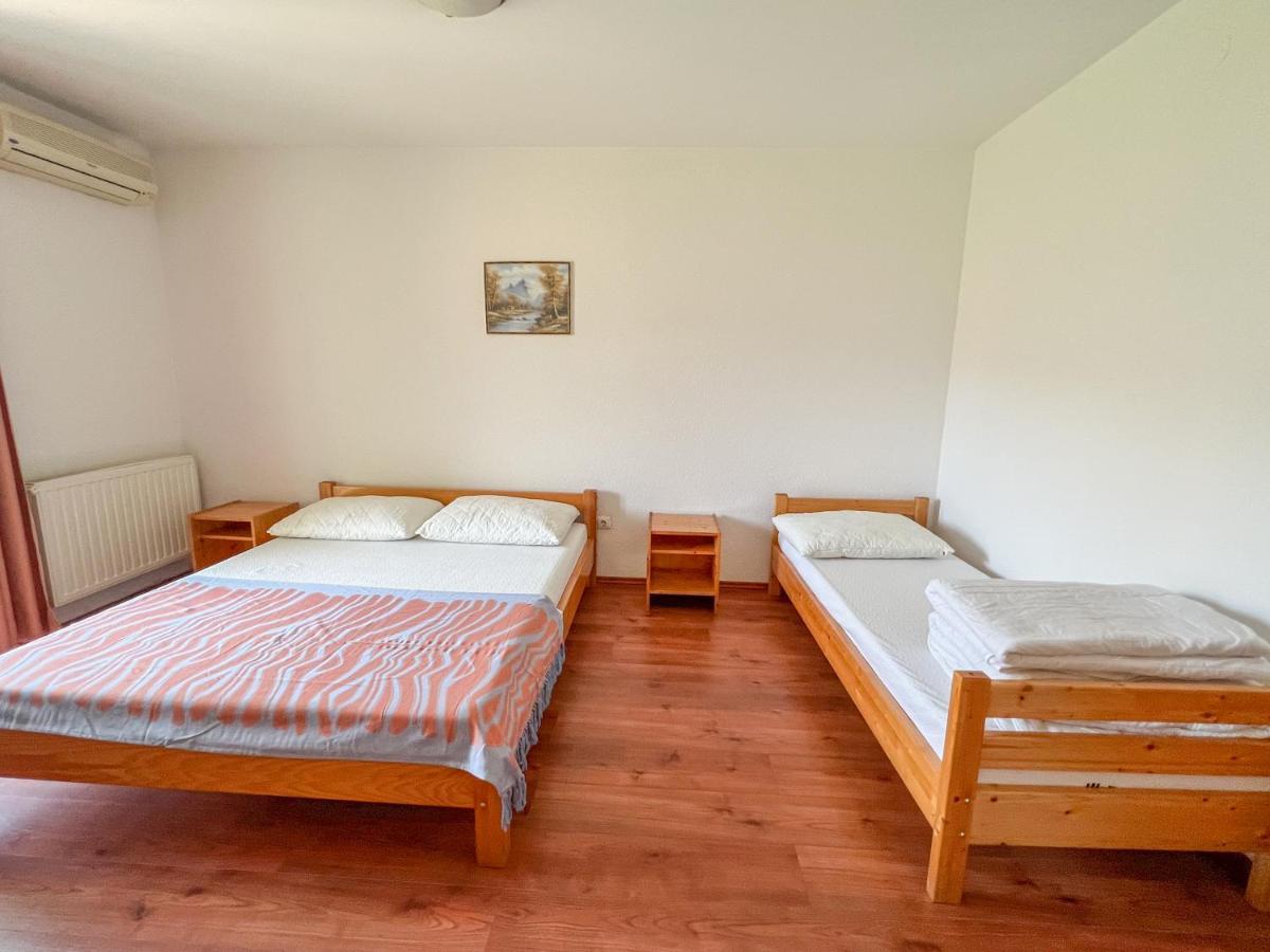 Hotel & Restaurant Babic Vranovaca Buitenkant foto