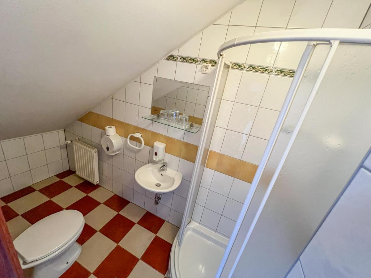 Hotel & Restaurant Babic Vranovaca Buitenkant foto