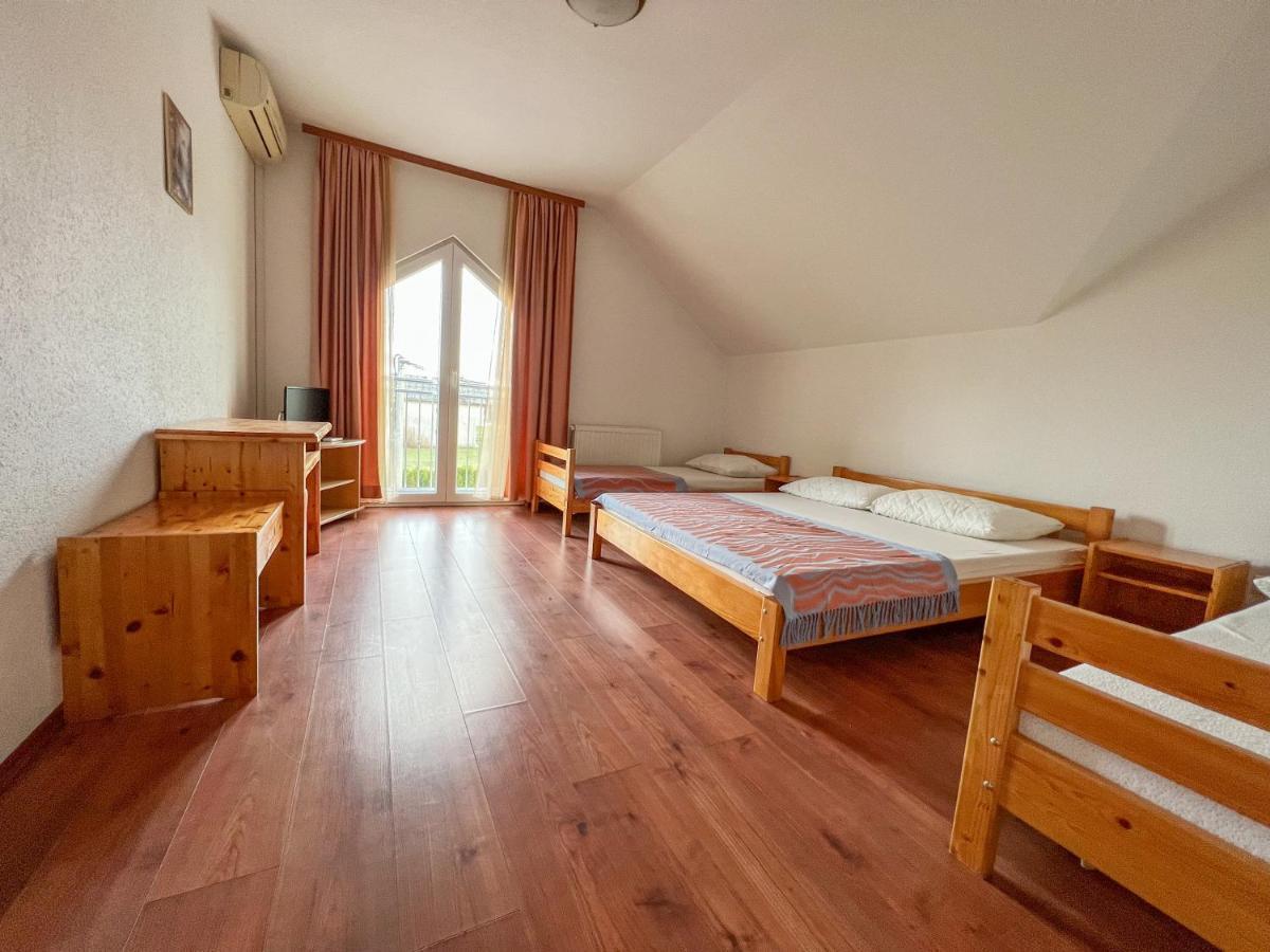 Hotel & Restaurant Babic Vranovaca Buitenkant foto